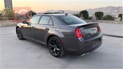 کرایسلەر 300